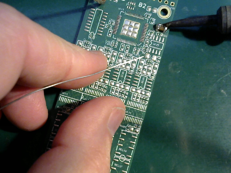 HowTo: Solder by hand - Removing simple SMD parts