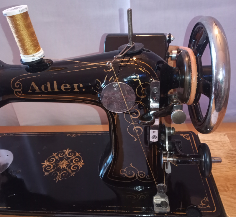 The Adler class 8 sewing machine - Threading the machine