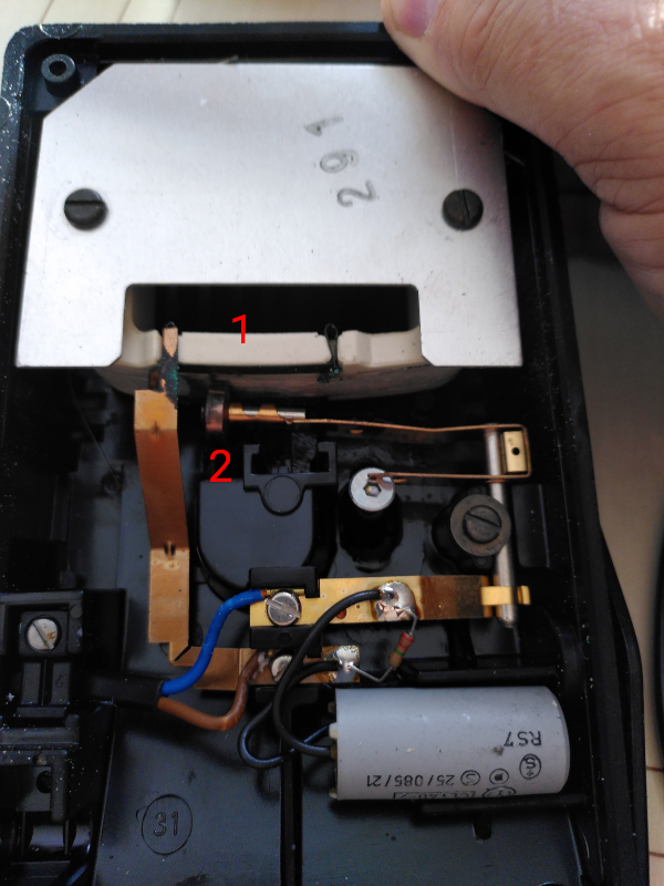 Replacing the broken controller on a Pfaff 801 Hobbymatic sewing machine