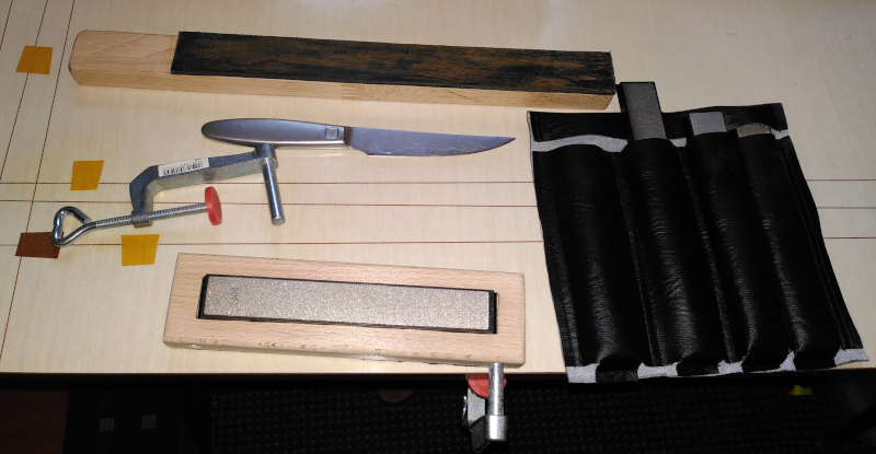 Knife sharpening kit