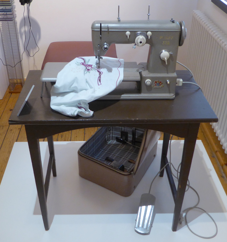 Pfaff model 332 - 1