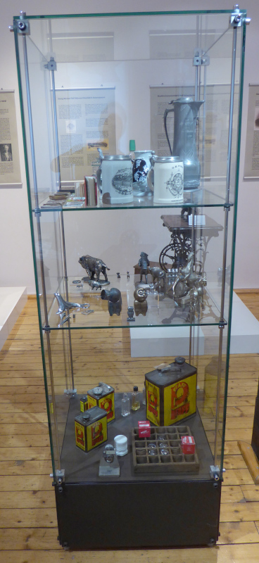Pfaff knick-knacks - 1