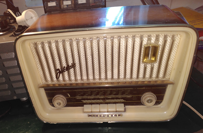 The Telefunken Jubilate 1161 tube radio - Table of contents