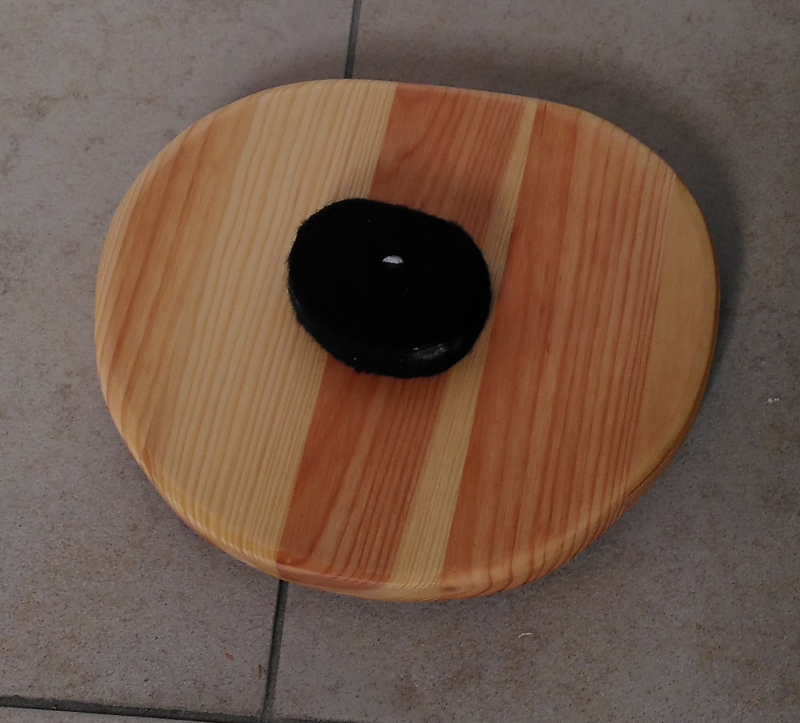 The didgeridoohickey - a simple stand for a didgeridoo